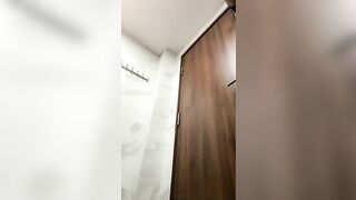 Gái việt mông đùi to livestream tập gym rồi làm tình luôn p1