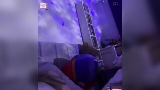 Ometv rau lồn hồng thủ dâm bằng lược