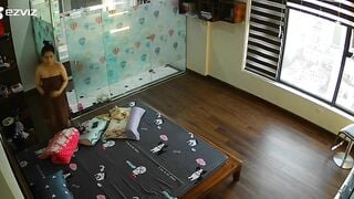 Hack cam cận cảnh khoản khắc vẻ đẹp của gái xinh thay đồ hằng ngày