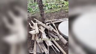 Gái dâm hàng ngon gạ địt ông chú hàng xóm đang làm ruộng