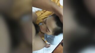 Nv khách sạn, tư vấn khách, kiêm dọn sạch đầu buồi
