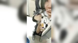 Sex Bảo Vệ *** Dâm Giáo Viên Trong Nhà Vệ Sinh