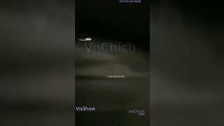 Trốn vào góc đg show lồn public thì có người phát hiện và cái kết