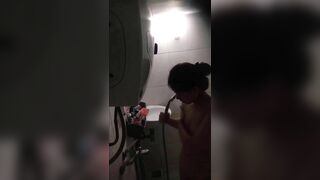 quay lén bé hàng xóm tắm chuồng nhìn ngon vãi chỉ muốn lao vào đụ