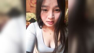 Gái dâm chubby  vú to mông bư khoe hàng kiếm tiền
