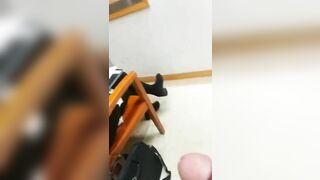 Đang học thấy đứa bạn xinh lên cơn nứng sục luôn