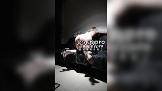 Hột cả bàn tay vào lồn