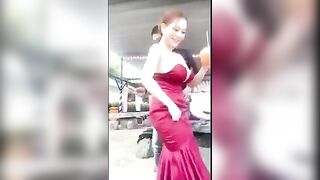 Clip HotGirl Xinh Dâm Tự Quay Để Lộ Vú