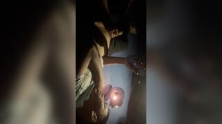 Cậu bé chưa mở mắt nhưng là lọ vương