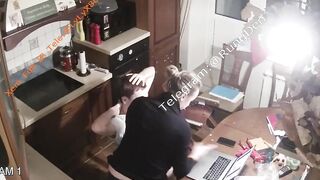COn trai được mẹ kế bú cặc