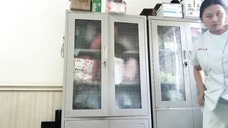 Quay lén phòng thay đồ của y tá p4 (cuối)