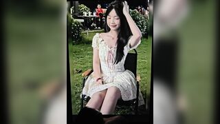 Cumtribute bắn tinh lên ảnh em gái theo yêu cầu