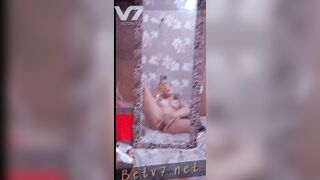 Dâm nữ tự quay móc lồn sướng