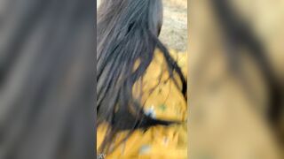 Doggy người yêu dâm trên bãi đất trống cực đã
