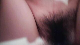 Em Sướng ra dịch nhờn