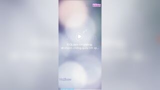 Bé Ngọc vú to còn chút xíu nữa là cái vú rớt ra khỏi áo vì to quá
