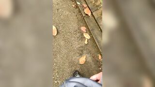 Thanh niên vn bị phát hiện r