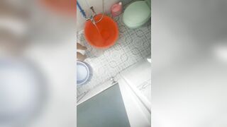 Qua nhà ny ckoi quay lén dc chị 2 ny tắm