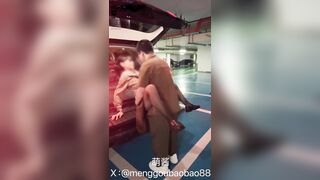 Địt rau dưới hầm gửi xe quay lại làm kỉ niệm