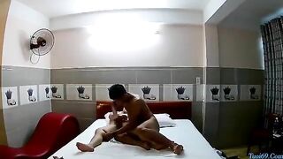 Em chồng lén lút với chị dâu khi anh trai đi làm nhìn bà chị dâu rất chiều em chồng
