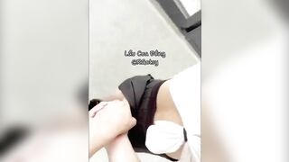 Thanh niên sang nhà e rau hàng xóm chơi mà thấy bố mẹ e k có ở nhà nên đè e ra đụ