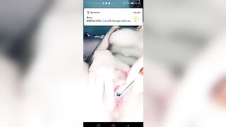 Cô nàng vú to show hàng cực phê