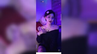 Buổi live của em tôm chiên (thùy anh) vú bự trên nền tảng live 18+
