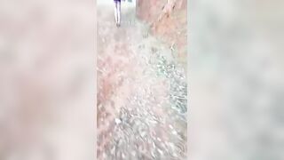 xuất trong em người mẫu chân dài trên xe
