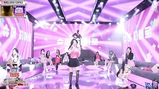 Livetream nhảy show hàng của các e ghệ vú bự bên Hàn Quốc 1 cách bán dâm kiểu mới p2