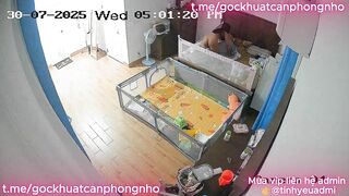 Vk ck vừa trông con ngủ cái là tranh thủ ngay con vk dâm vkl dập như máy khâu P1