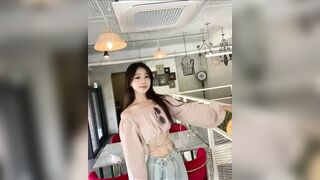 Cực phẩm em sinh viên Hàn đít bự nhún ngựa nhún cặc rên sướng tê người