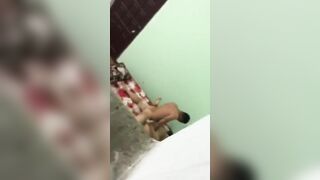 Quay lén hàng xóm ngày nào cũng như này sao mà ngủ