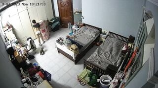 Hack cam nhà em sinh viên nhà khá giả đi học về, gái xinh lúc nào cũng cuốn hút