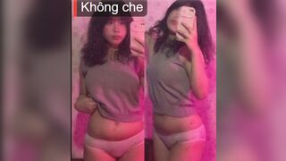 bé học sinh 2k8 mũm mĩm thích nhún nhảy xuất trong