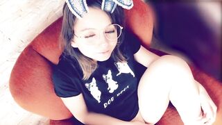 em thích uống nước, nhưng mà là nước đái của anh trai