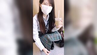 Em học sinh 2k6 vạch áo show vú múp nhìn chỉ muốn địt