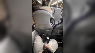 Gái xinh lên xe Bus, Show Vú Khủng Sục cu cho người Lạ Xuất Tinh thủ dâm
