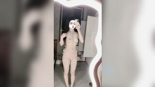 Full idol tiktok chuyển nghề sang chat sex dưới mô tả