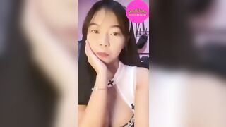 Em Linh Cospaly hầu Gái, Vú To Lồn như múi mít không lông chát sex thủ dâm