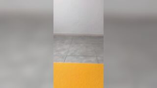 Gái dâm hàng ngon đi học quân sự nứng lồn địt nhau với trai trong phòng vú to p1