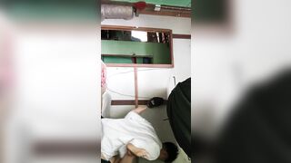 qua nhà em lớp 11 khi bố mẹ em vắng nhà cảm giác kích thích quá