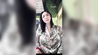 Vắt vú bự lòi cả núm vú em gái stream dâm đãng phê vcl