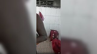 Any bảo call vd đi tắm chớ sợ e bị j