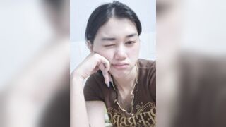 Em linh nứng