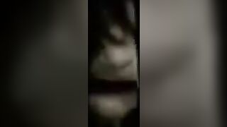 Gặp cô em dâm nửa đêm nghỉ nhờ nào ngờ em nó xông vào phòng bú mút lấy lồn cà cu