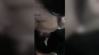 không kịp cởi đồ em đã lao làm làm tình như bị bỏ đói lâu ngày