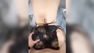 Clip Sex Em ướt át mỗi khi anh nhấp mạnh