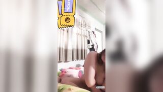 Call video với e Khánh Linh dễ thương,em show vú cực cute cho a xem