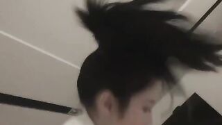 được em sinh viên nhỏ nhắn chăm sóc khi ốm rồi xuất hết vào bướm em - phần 2