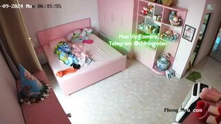 Hack Camera Phòng Ngủ Máy Bay Dâm Đãng Thay Đồ